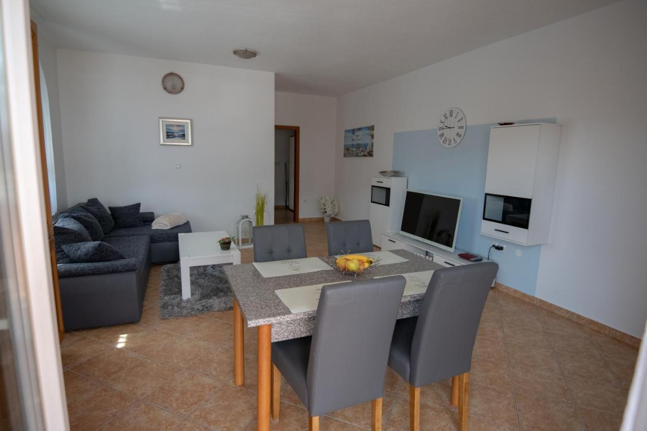 Apartments Mamut Trogir Ngoại thất bức ảnh
