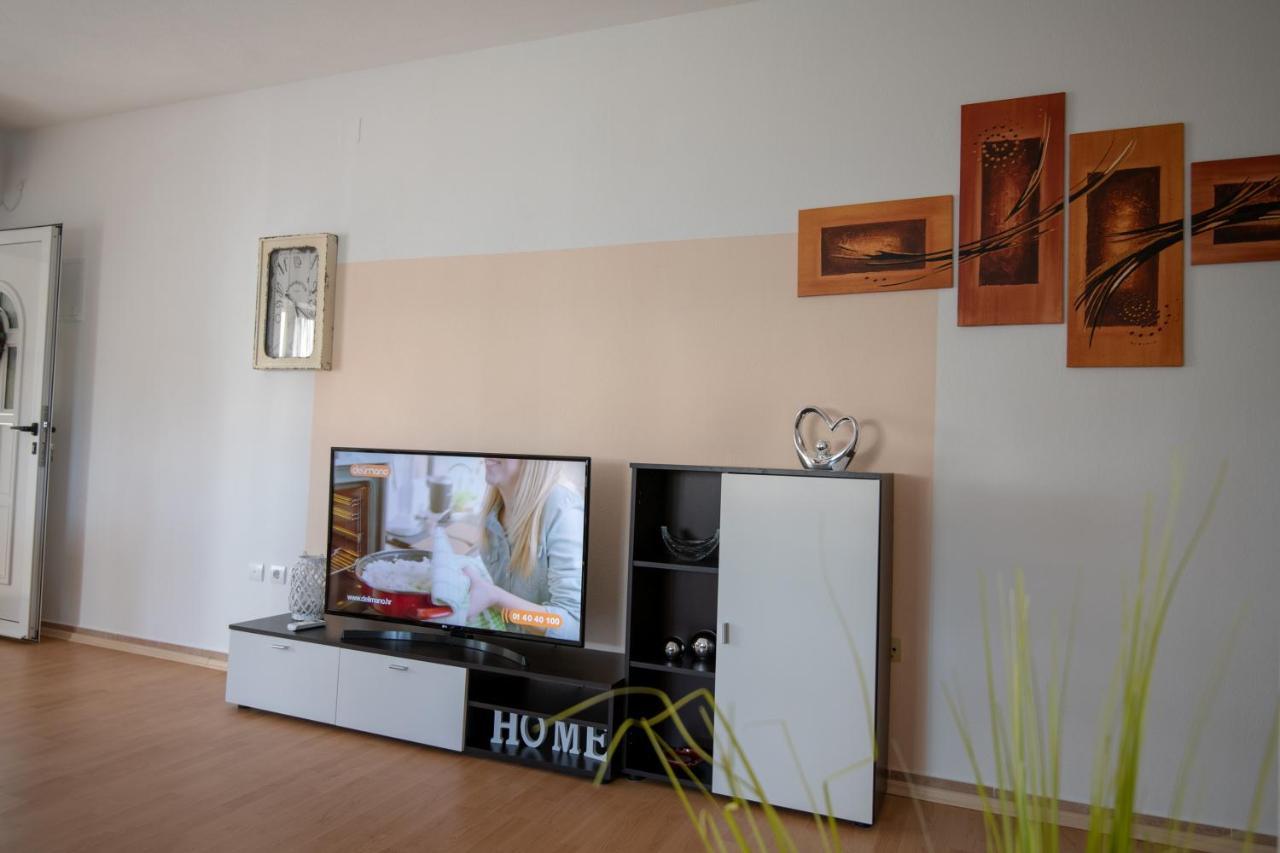 Apartments Mamut Trogir Ngoại thất bức ảnh