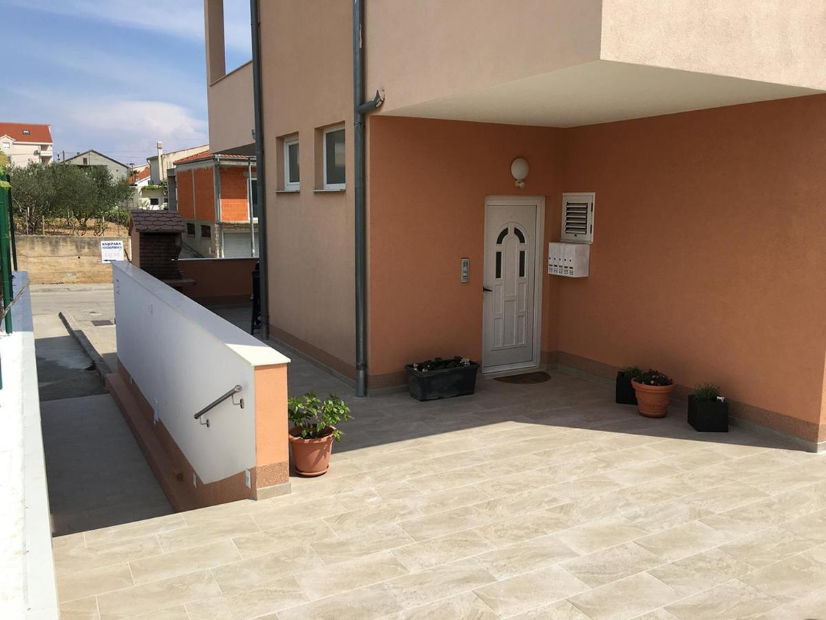Apartments Mamut Trogir Ngoại thất bức ảnh