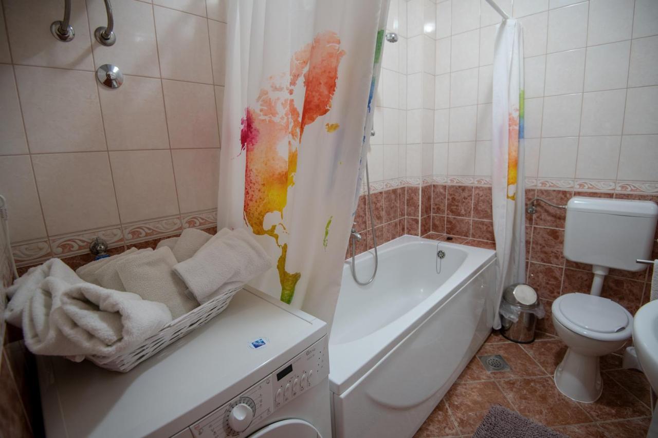 Apartments Mamut Trogir Ngoại thất bức ảnh