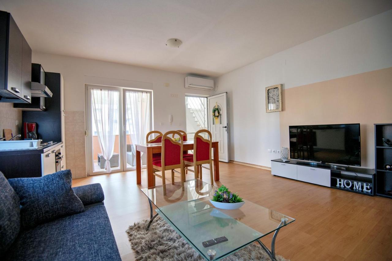 Apartments Mamut Trogir Ngoại thất bức ảnh