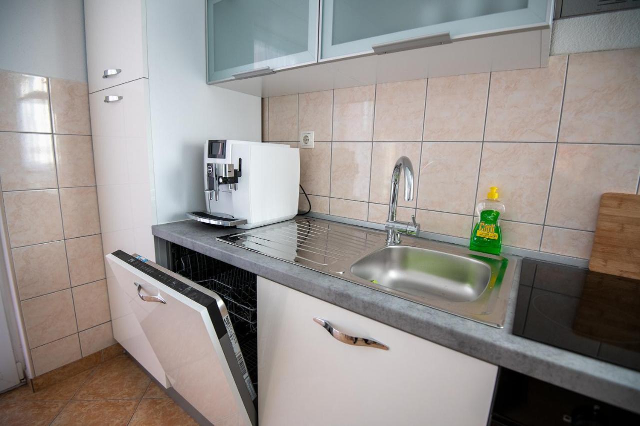 Apartments Mamut Trogir Ngoại thất bức ảnh