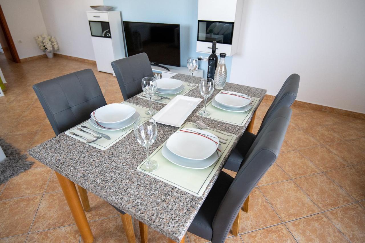Apartments Mamut Trogir Ngoại thất bức ảnh